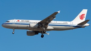Photo of B-6916 - Airbus A320-214 operated by Air China