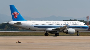 Photo of B-6702 - Airbus A320-214 operated by China Southern Airlines
