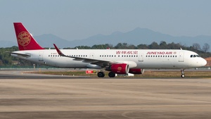 Photo of B-1647 - Airbus A321-211 operated by Juneyao Air