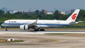 Photo of B-1082 - Airbus A350-941 operated by Air China