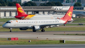 Photo of B-3160 - Embraer ERJ-190LR operated by Tianjin Airlines