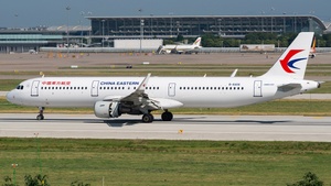 Photo of B-8406 - Airbus A321-211 operated by China Eastern Airlines