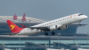 Photo of B-3160 - Embraer ERJ-190LR operated by Tianjin Airlines
