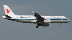 Photo of B-6882 - Airbus A320-232 operated by Air China