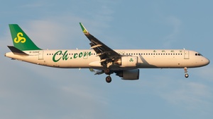 Photo of B-326Q - Airbus A321-253NX operated by Spring Airlines