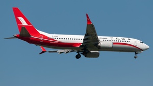 Photo of B-208M - Boeing 737 MAX 8 operated by Shanghai Airlines