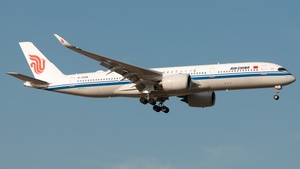 Photo of B-32DN - Airbus A350-941 operated by Air China