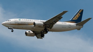 Photo of B-5065 - Boeing 737-36Q(SF) operated by China Postal Airlines