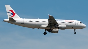 Photo of B-6799 - Airbus A320-214 operated by China Eastern Airlines