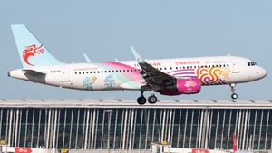 Photo of B-8148 - Airbus A320-214 operated by Loong Air