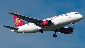 Photo of B-6962 - Airbus A320-214 operated by Juneyao Air