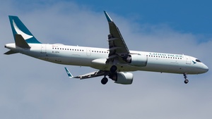 Photo of B-HPH - Airbus A321-251NX operated by Cathay Pacific Airways