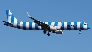Photo of D-AIAF - Airbus A321-211 operated by Condor