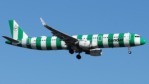 Photo of D-ATCB - Airbus A321-211 operated by Condor