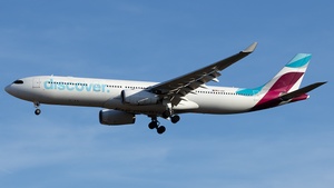 Photo of D-AIKH - Airbus A330-343 operated by Discover Airlines