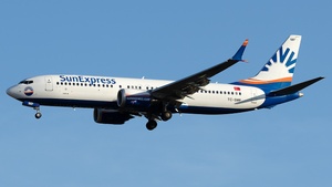 Photo of TC-SMP - Boeing 737 MAX 8 operated by SunExpress