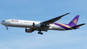 Photo of HS-TKR - Boeing 777-3AL(ER) operated by Thai Airways International