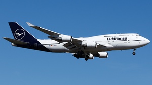 Photo of D-ABVU - Boeing 747-430 operated by Lufthansa