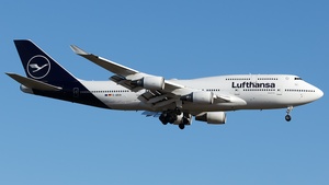 Photo of D-ABVW - Boeing 747-430 operated by Lufthansa
