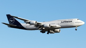 Photo of D-ABYF - Boeing 747-830 operated by Lufthansa
