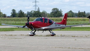Photo of D-EJDD - Cirrus SR22T G7 GTS operated by Private