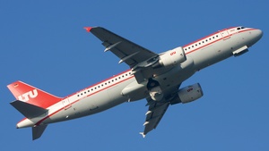 Photo of D-ALTG - Airbus A320-214 operated by LTU International Airways