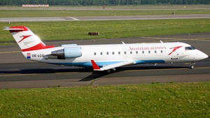 Photo of OE-LCQ - Bombardier CRJ-200ER operated by Austrian Arrows (opb Tyrolean Airways)