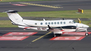 Photo of OO-SDT - Beechcraft B300 Super King Air 350 operated by Private
