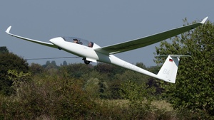 Photo of D-KCPM - Schempp-Hirth Duo Discus xT operated by Private