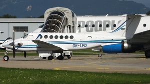 Photo of OK-LFD - Beechcraft B300 Super King Air 350 operated by Let's Fly - Letecké školy