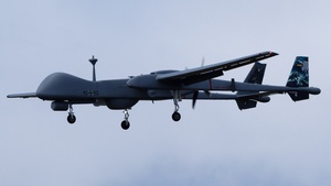 Photo of 92+52 - IAI Heron TP operated by German Air Force