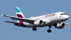 Photo of D-AKNT - Airbus A319-112 operated by Eurowings