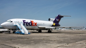 Boeing 727-22(F)