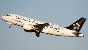 Photo of D-AIBJ - Airbus A319-112 operated by Lufthansa