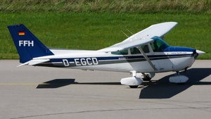 Photo of D-EGCD - Cessna 172N Skyhawk II operated by FFH Flight Training