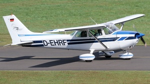 Photo of D-EHRF - Cessna 172N Skyhawk II operated by Fly-Charter