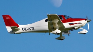Photo of OE-KTL - Cirrus SR20 G1 operated by Private