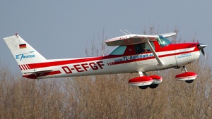 Photo of D-EFGF - Cessna 150M Commuter operated by TL Aviation