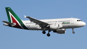 Photo of EI-IMC - Airbus A319-112 operated by Alitalia