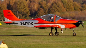 Photo of D-MYDK - Breezer B400 operated by Private