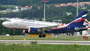 Photo with serial 2243 - Airbus A319-111