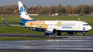 Photo of TC-SEU - Boeing 737-8HC operated by SunExpress