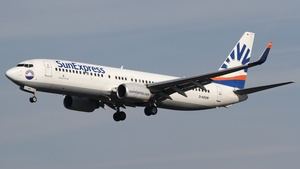 Photo of D-ASXW - Boeing 737-8HC operated by SunExpress Germany