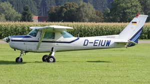 Photo of D-EIUW - Reims-Cessna FA152 Aerobat operated by BWLV Motorflugschule