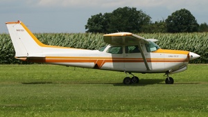 Photo of N4976V - Cessna 172RG Cutlass RG II operated by Private