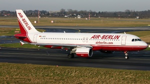 Photo of D-ABDC - Airbus A320-214 operated by Air Berlin
