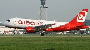 Photo of D-ABGL - Airbus A319-112 operated by Air Berlin