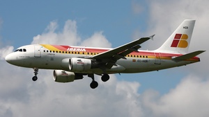 Photo of EC-HGR - Airbus A319-111 operated by Iberia