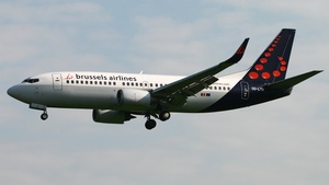Photo of OO-LTM - Boeing 737-3M8 operated by Brussels Airlines