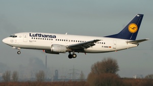 Photo of D-ABEB - Boeing 737-330 operated by Lufthansa